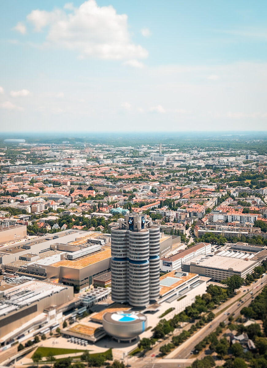 Blick vom Olympiaturm in München